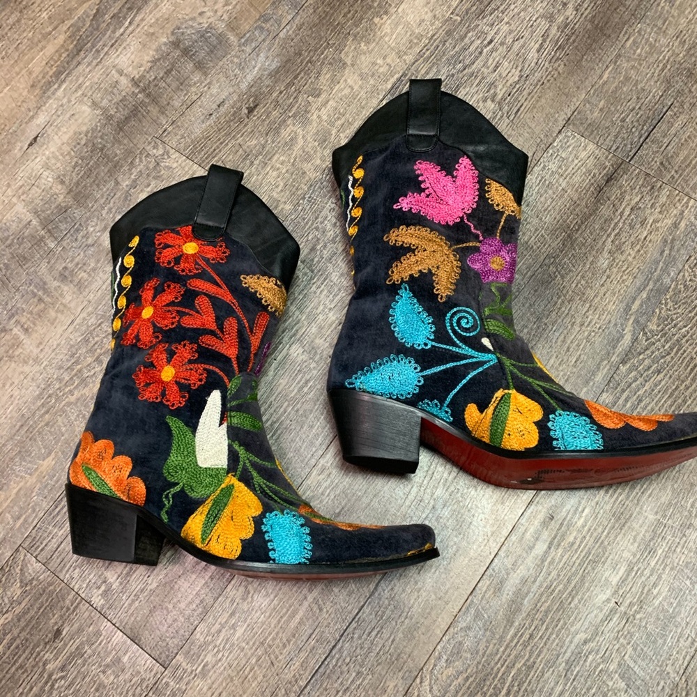 ROCKWELL THARP BLACK EMBROIDERED BOOTS